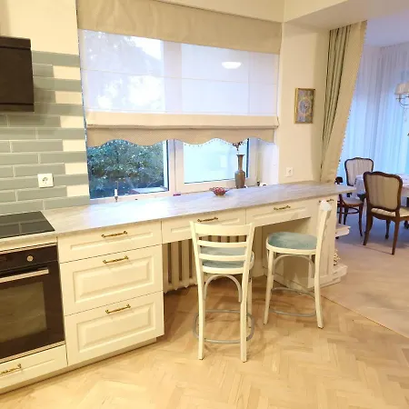 Fausta House Apartment *